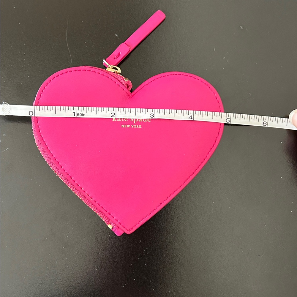 Kate Spade Change of Heart Fuchsia Heart Coin Pouch EUC WLRU2403 - Picture 12 of 17